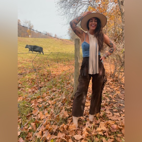 Meet your Posher, Jessica - Picture 14 of 16